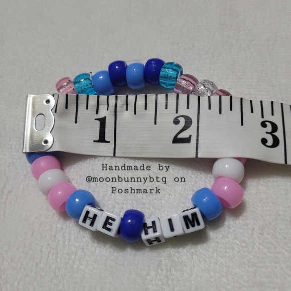 Handmade bracelet "he/him" pronoun LGBT trans pride 🏳️‍🌈 beaded kandi - Picture 4 of 4